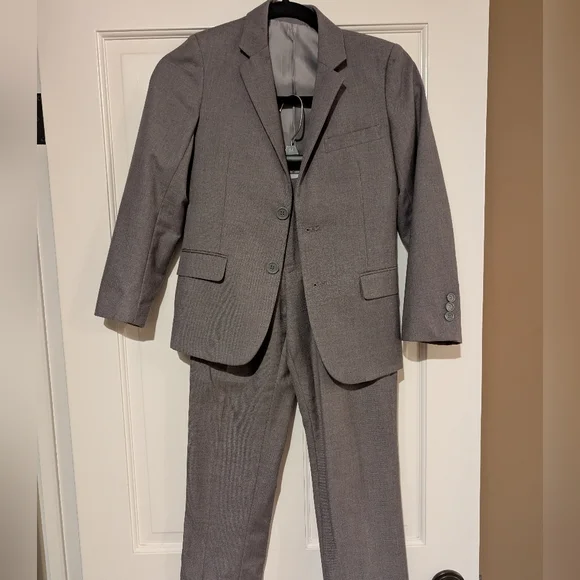 Classic Gray Boy's Suit - Picture 3 of 4